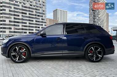 Внедорожник / Кроссовер Audi SQ7 2022 в 
