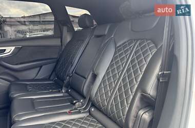 Внедорожник / Кроссовер Audi SQ7 2017 в 