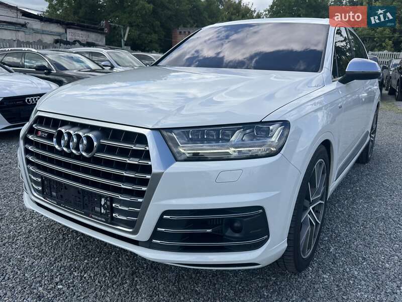 Внедорожник / Кроссовер Audi SQ7 2017 в Тернополе