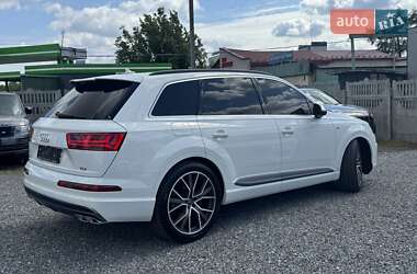 Внедорожник / Кроссовер Audi SQ7 2017 в 