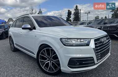 Внедорожник / Кроссовер Audi SQ7 2017 в 