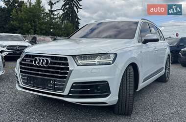 Внедорожник / Кроссовер Audi SQ7 2017 в 