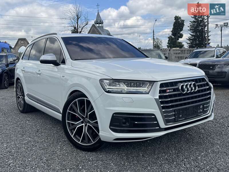 Внедорожник / Кроссовер Audi SQ7 2017 в Тернополе
