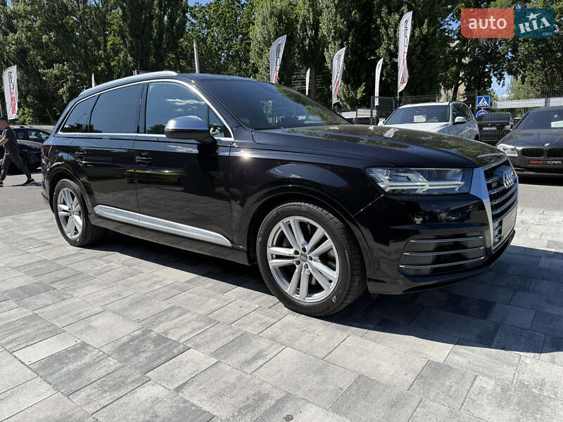 Внедорожник / Кроссовер Audi SQ7 2019 в Виннице