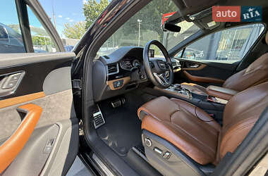 Позашляховик / Кросовер Audi SQ7 2019 в 