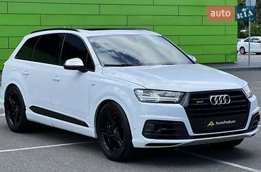 Внедорожник / Кроссовер Audi SQ7 2017 в 