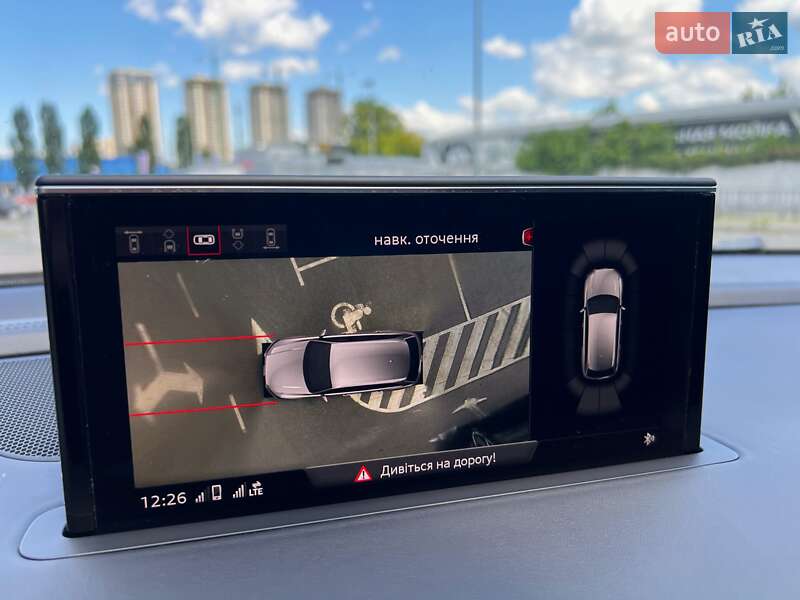 Внедорожник / Кроссовер Audi SQ7 2017 в Киеве