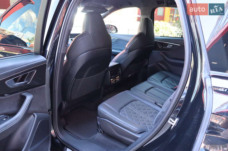 Внедорожник / Кроссовер Audi SQ7 2023 в Львове