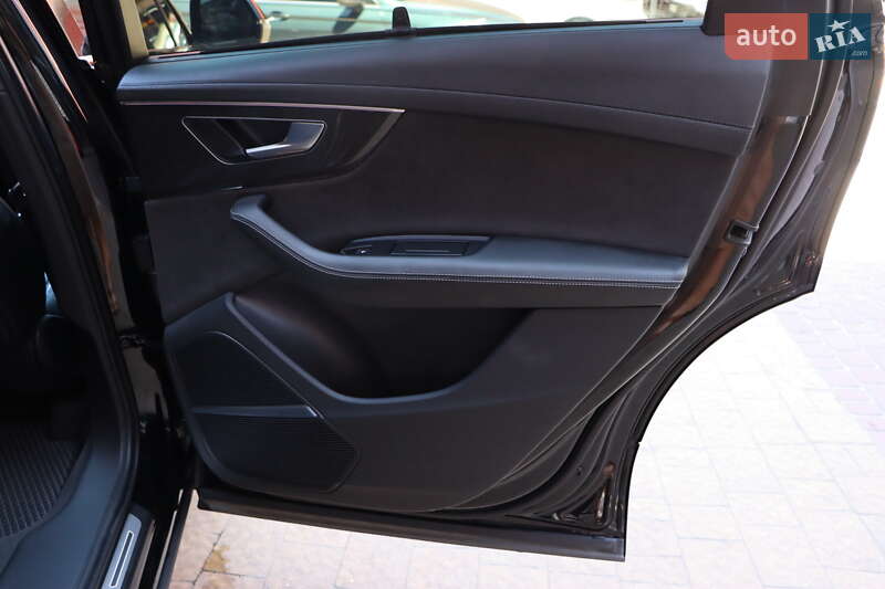 Внедорожник / Кроссовер Audi SQ7 2023 в Львове