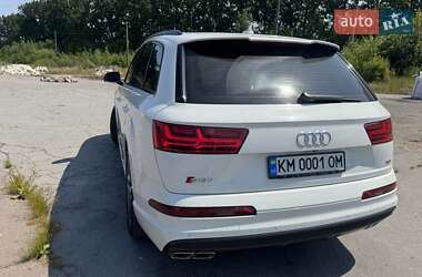 Внедорожник / Кроссовер Audi SQ7 2017 в 