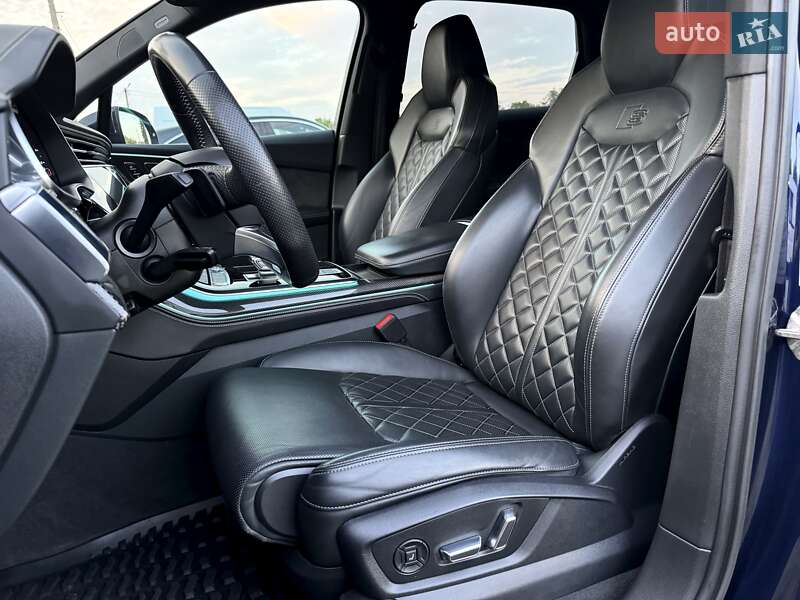 Внедорожник / Кроссовер Audi SQ7 2020 в Луцке