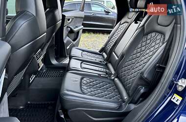 Позашляховик / Кросовер Audi SQ7 2020 в 