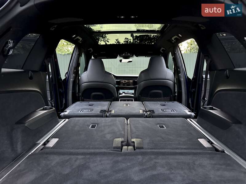 Внедорожник / Кроссовер Audi SQ7 2020 в Луцке