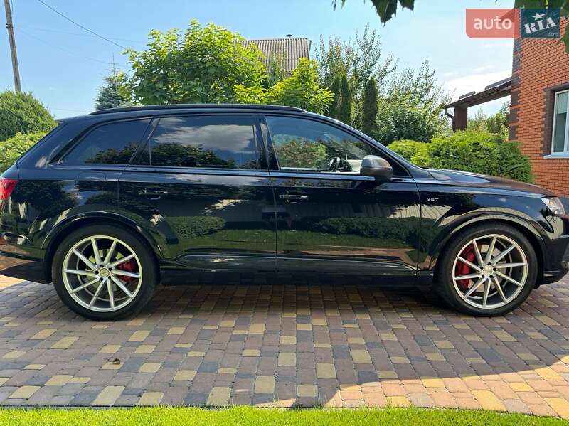Позашляховик / Кросовер Audi SQ7 2017 в Борисполі