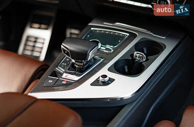 Внедорожник / Кроссовер Audi SQ7 2017 в 