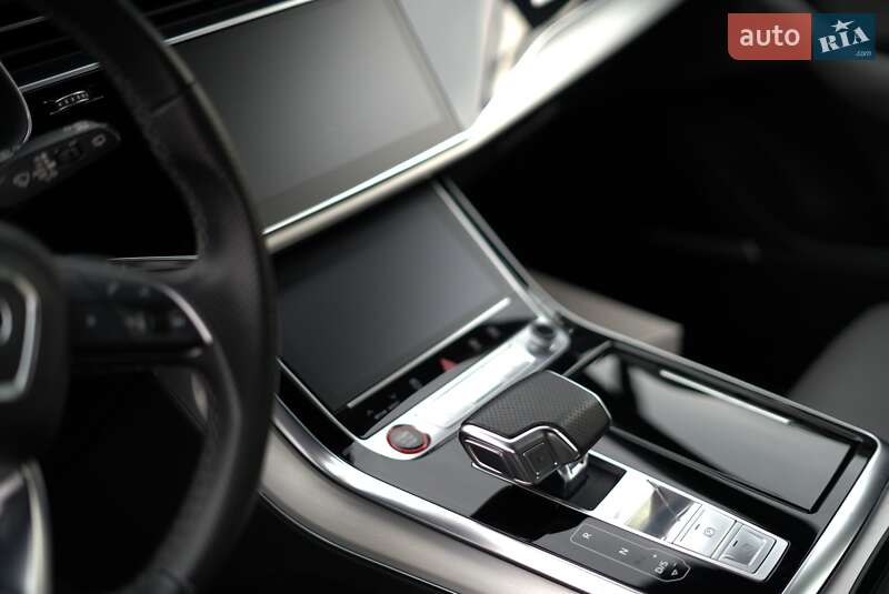 Внедорожник / Кроссовер Audi SQ7 2021 в Луцке