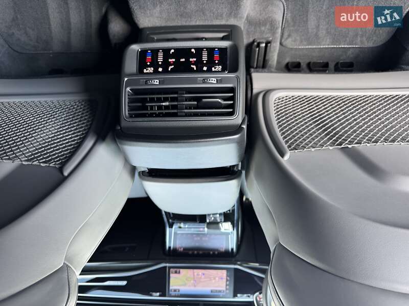Внедорожник / Кроссовер Audi SQ7 2023 в Киеве
