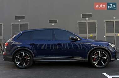 Внедорожник / Кроссовер Audi SQ7 2022 в 