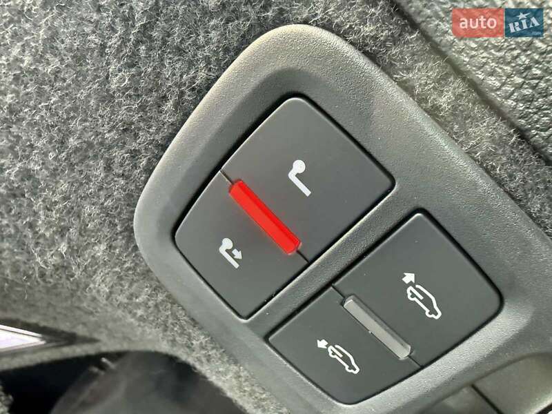 Внедорожник / Кроссовер Audi SQ7 2022 в Киеве