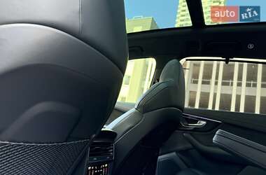 Внедорожник / Кроссовер Audi SQ7 2022 в 