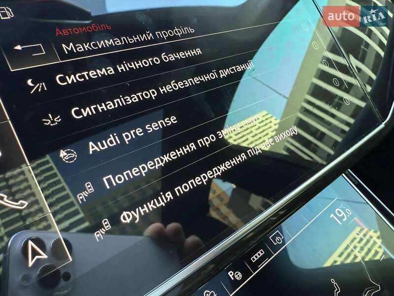 Внедорожник / Кроссовер Audi SQ7 2022 в Киеве