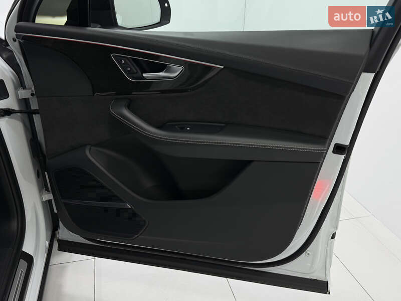 Внедорожник / Кроссовер Audi SQ7 2021 в Одессе