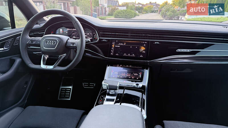 Внедорожник / Кроссовер Audi SQ7 2024 в Львове