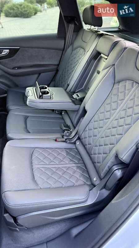 Внедорожник / Кроссовер Audi SQ7 2024 в Одессе
