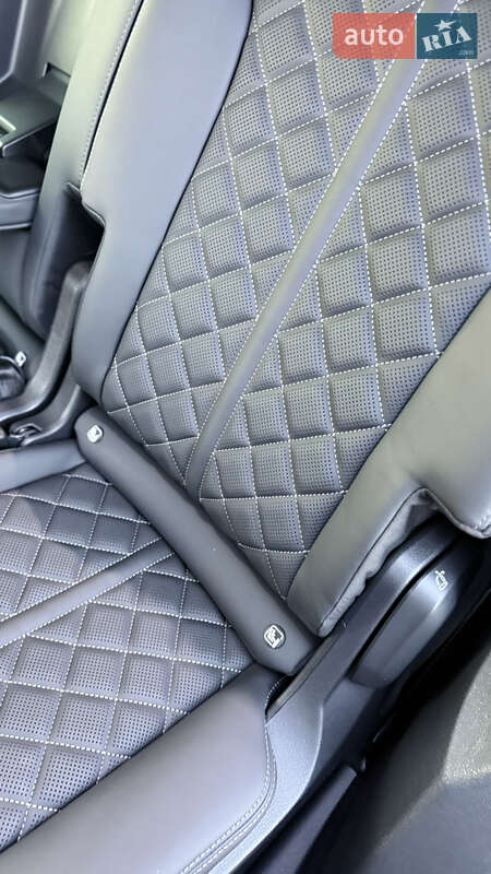 Внедорожник / Кроссовер Audi SQ7 2024 в Одессе