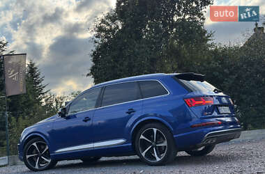 Внедорожник / Кроссовер Audi SQ7 2017 в 