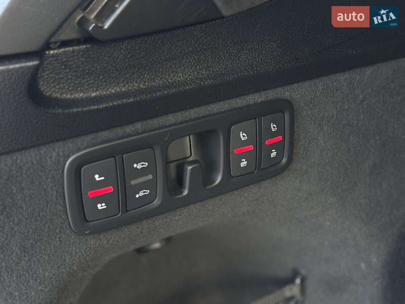 Внедорожник / Кроссовер Audi SQ7 2017 в Львове