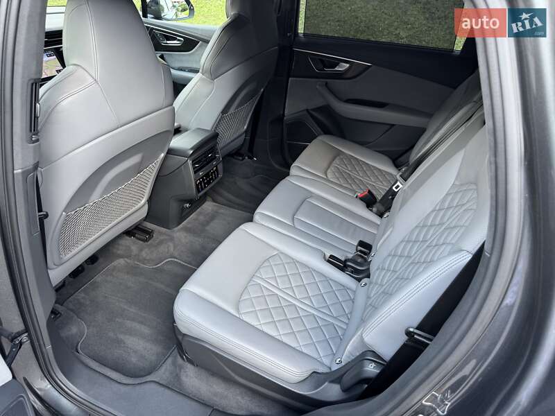 Внедорожник / Кроссовер Audi SQ7 2023 в Киеве