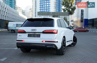 Позашляховик / Кросовер Audi SQ7 2024 в 