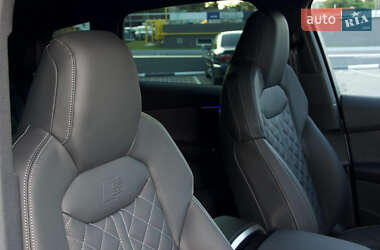 Позашляховик / Кросовер Audi SQ7 2024 в 