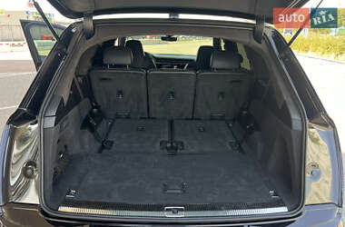 Внедорожник / Кроссовер Audi SQ7 2020 в 