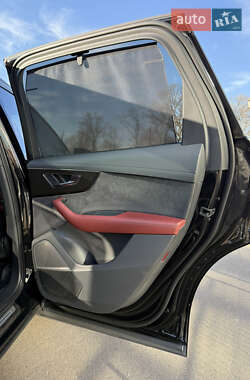 Внедорожник / Кроссовер Audi SQ7 2022 в 