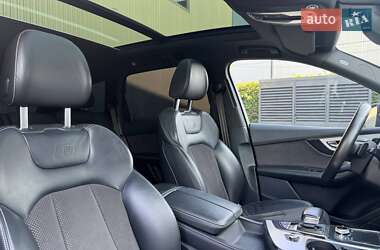 Внедорожник / Кроссовер Audi SQ7 2017 в 