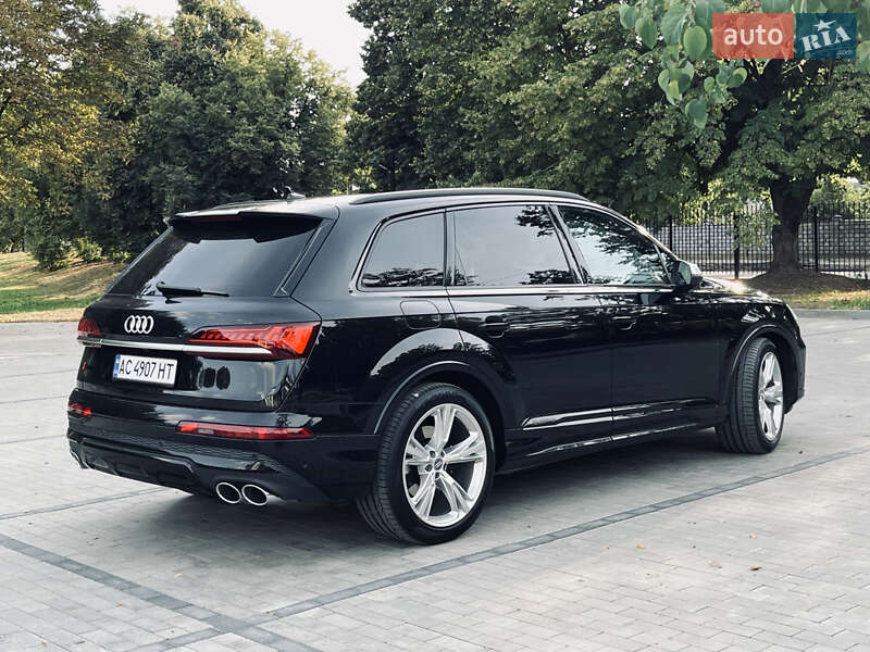 Позашляховик / Кросовер Audi SQ7 2020 в Луцьку