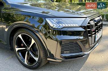 Внедорожник / Кроссовер Audi SQ7 2023 в 