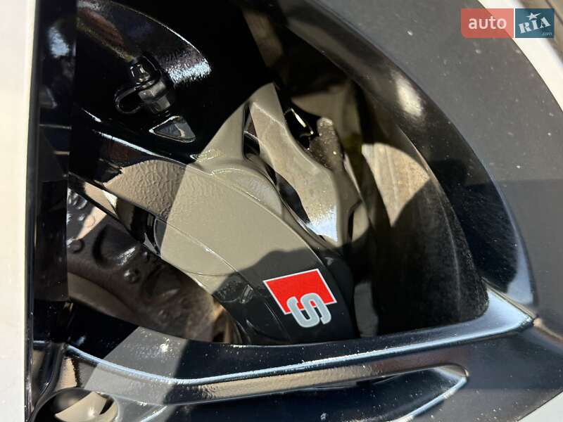 Позашляховик / Кросовер Audi SQ7 2023 в Києві