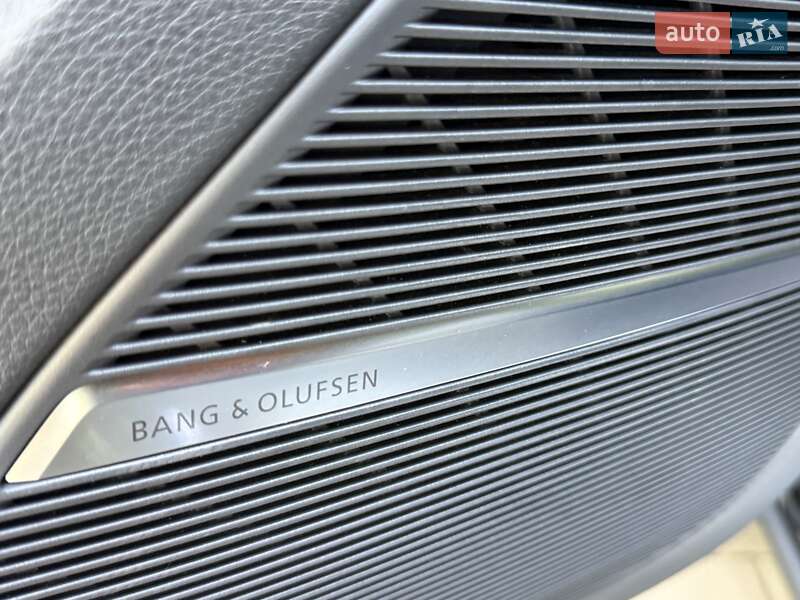 Позашляховик / Кросовер Audi SQ7 2023 в Києві