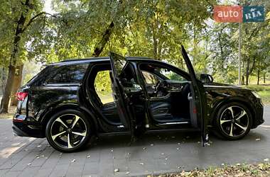 Внедорожник / Кроссовер Audi SQ7 2023 в 