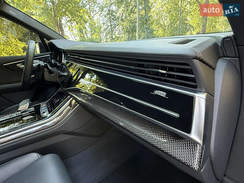 Позашляховик / Кросовер Audi SQ7 2023 в Києві