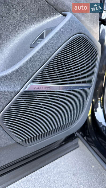 Внедорожник / Кроссовер Audi SQ7 2022 в Днепре