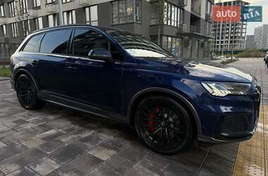 Позашляховик / Кросовер Audi SQ7 2021 в Києві