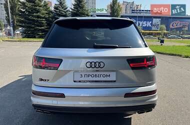 Внедорожник / Кроссовер Audi SQ7 2017 в 