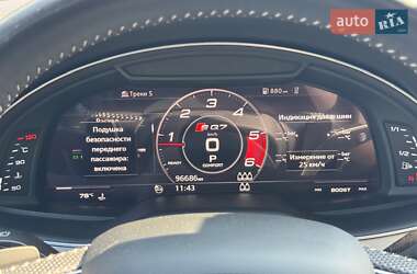 Внедорожник / Кроссовер Audi SQ7 2017 в 