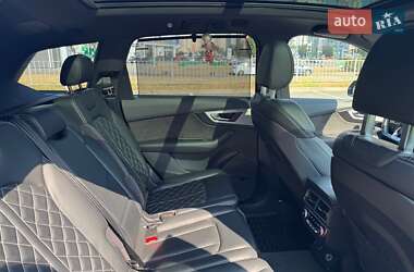 Внедорожник / Кроссовер Audi SQ7 2017 в 