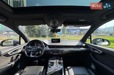 Внедорожник / Кроссовер Audi SQ7 2017 в 