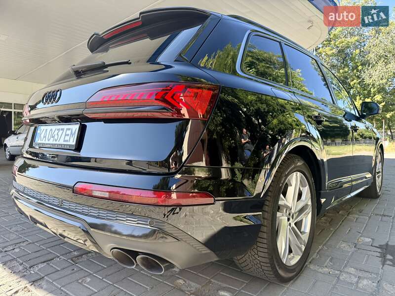 Внедорожник / Кроссовер Audi SQ7 2021 в Днепре